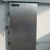 手動冷庫門