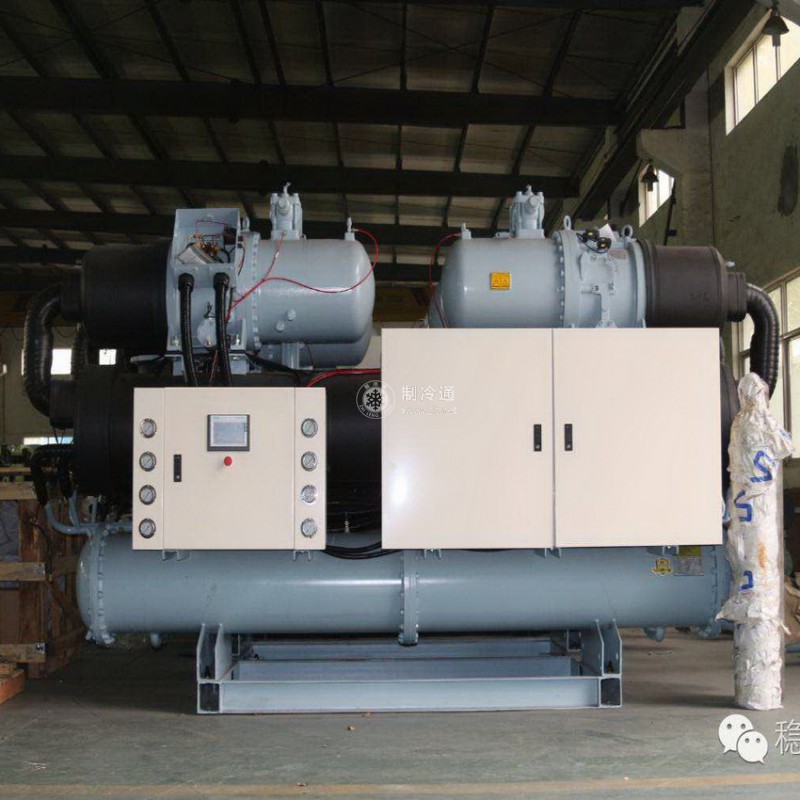 螺桿式冷凍機